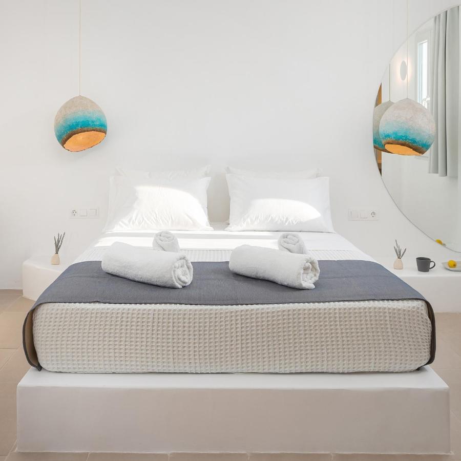 Voca Hotel & Suites Kamari  Bagian luar foto
