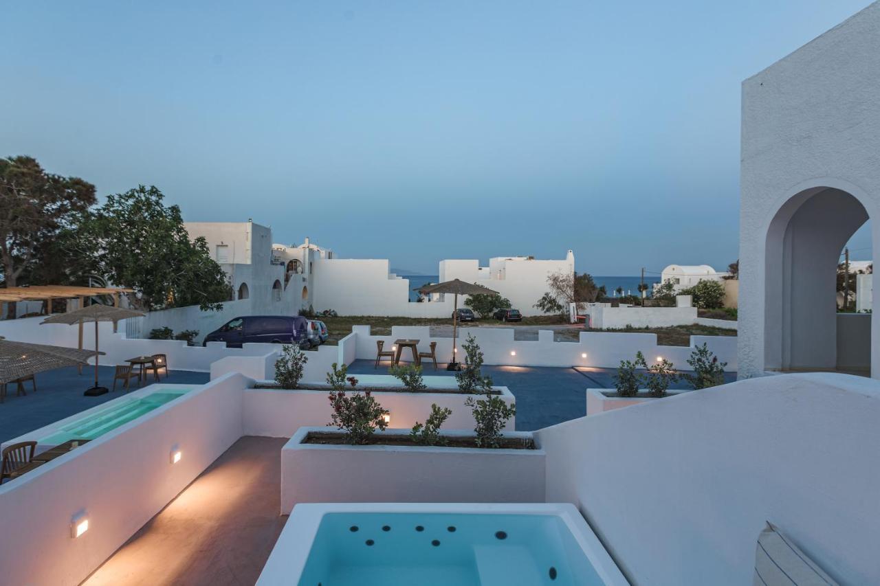 Voca Hotel & Suites Kamari  Bagian luar foto