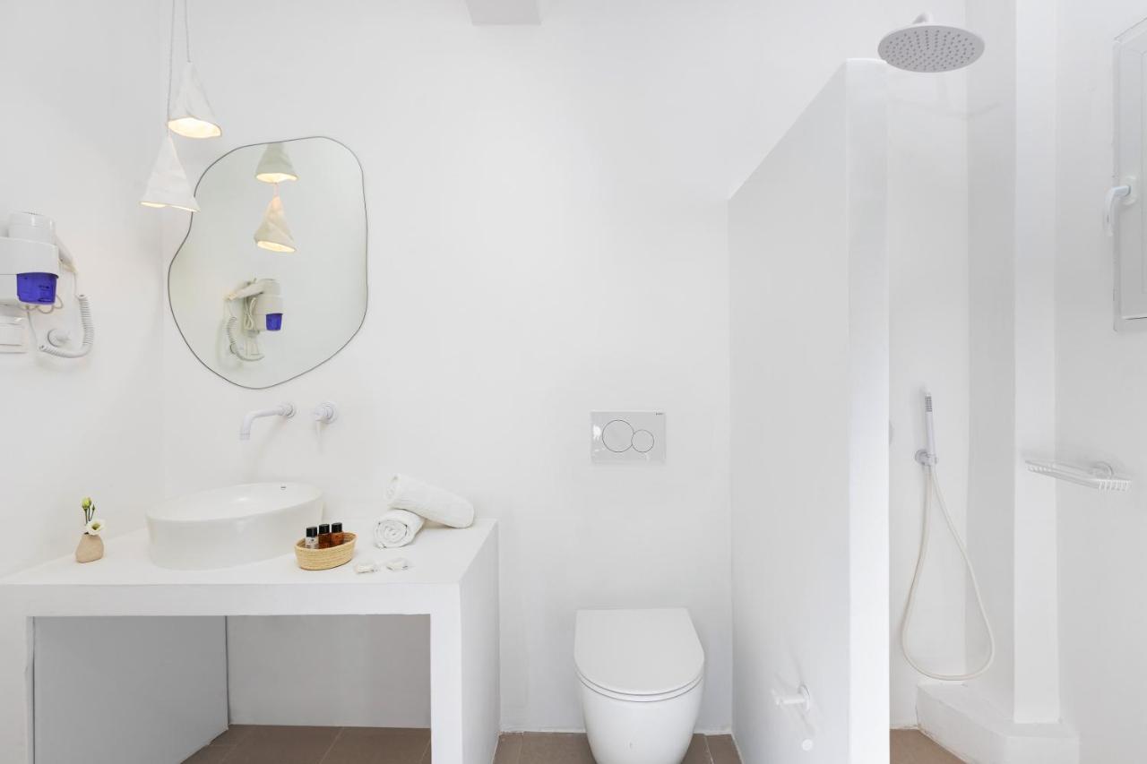 Voca Hotel & Suites Kamari  Bagian luar foto