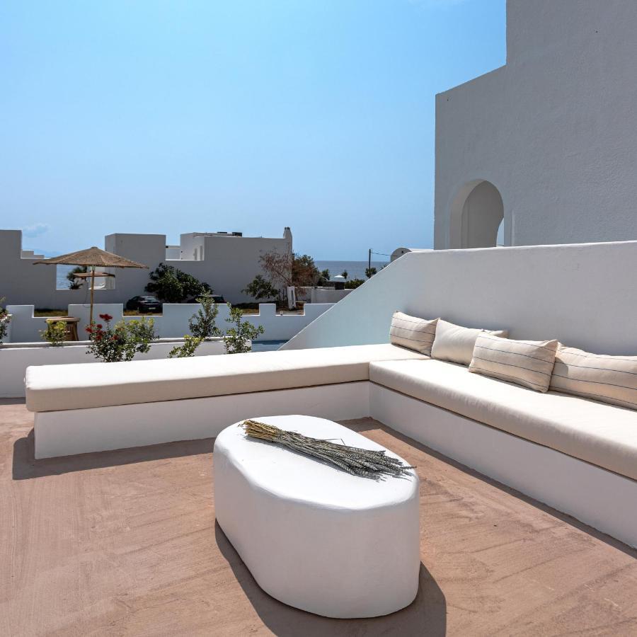 Voca Hotel & Suites Kamari  Bagian luar foto