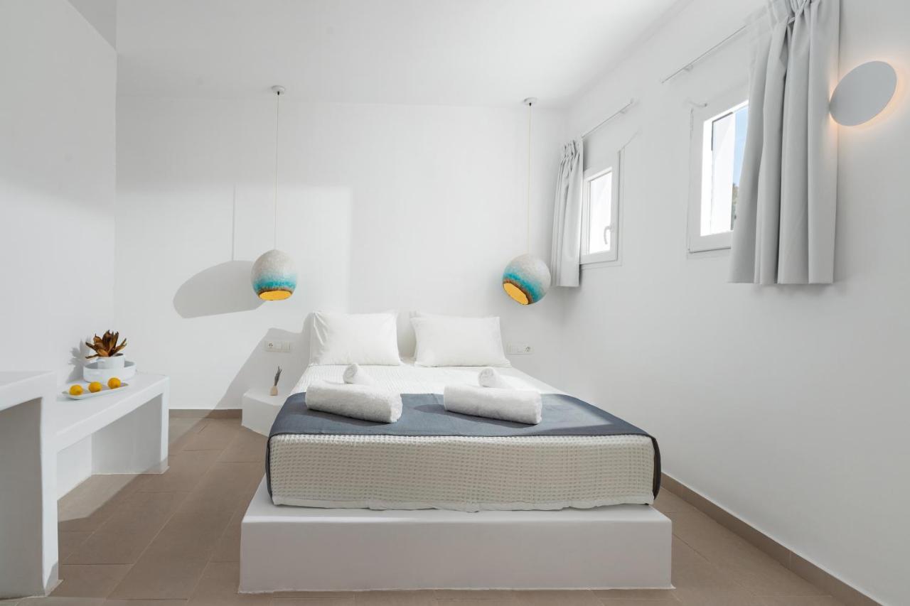 Voca Hotel & Suites Kamari  Bagian luar foto